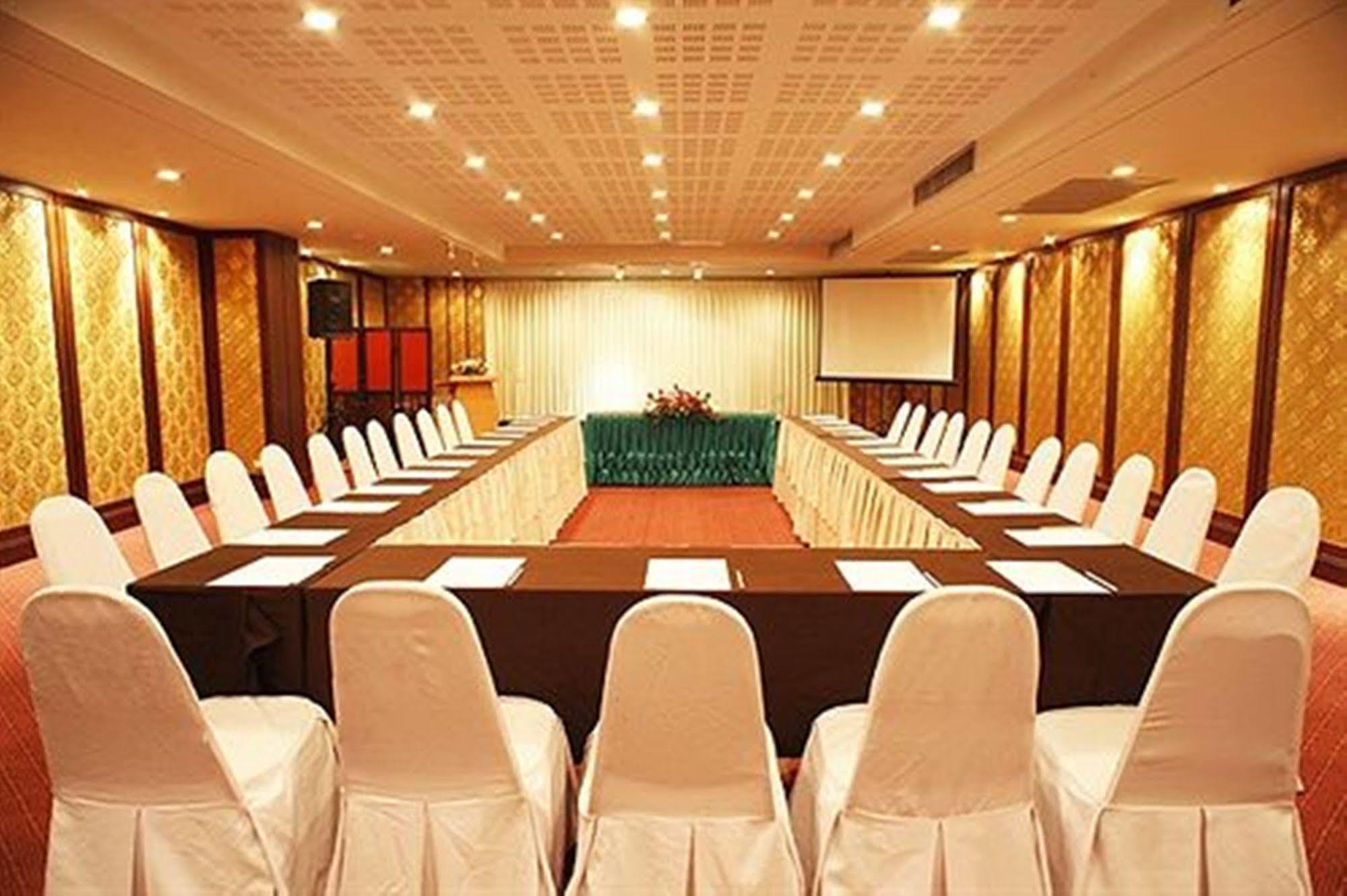 Royal Peninsula Hotel Chiangmai Chiang Mai Extérieur photo