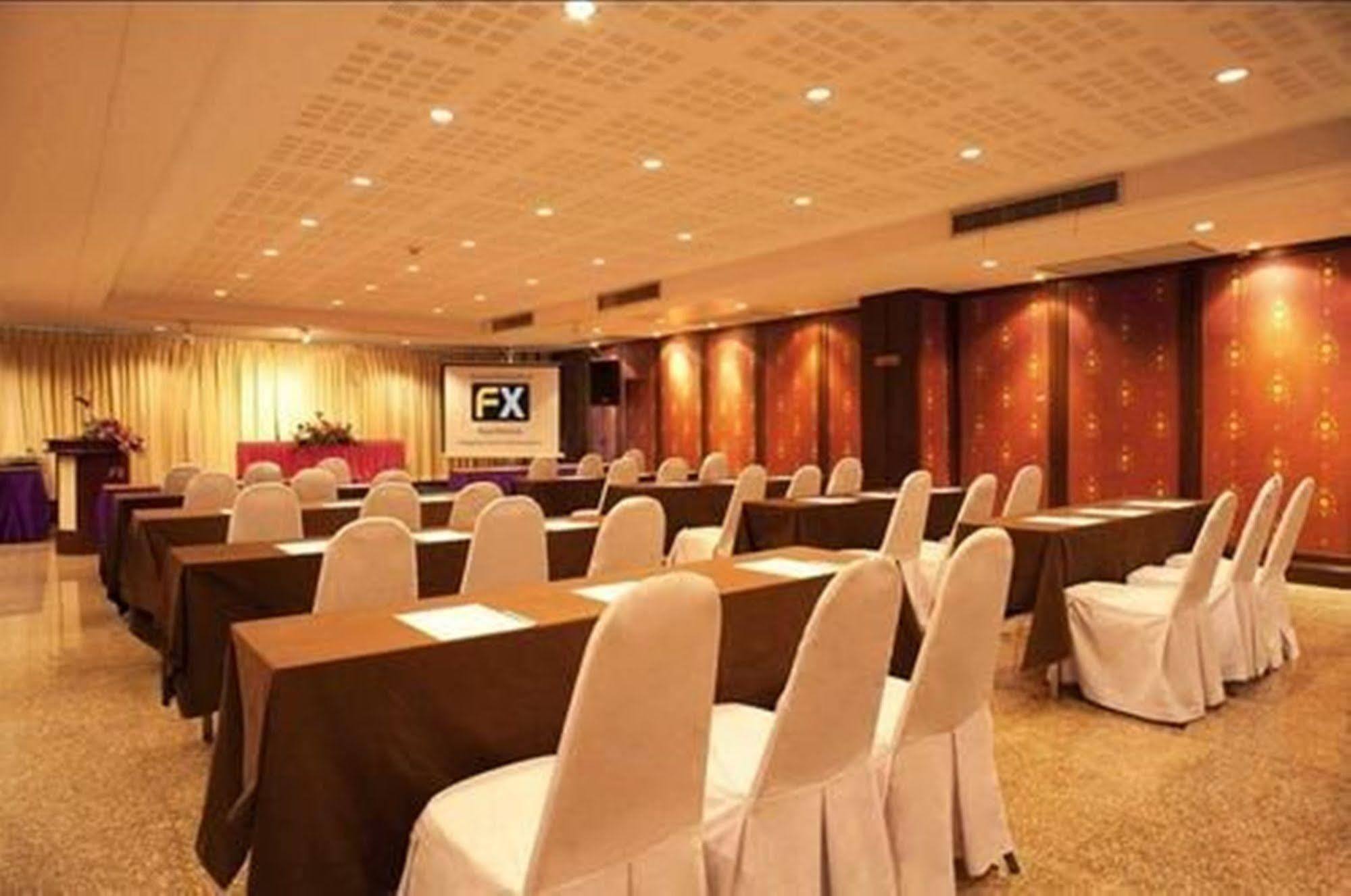 Royal Peninsula Hotel Chiangmai Chiang Mai Extérieur photo